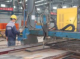 上达机电----钢材切割车间