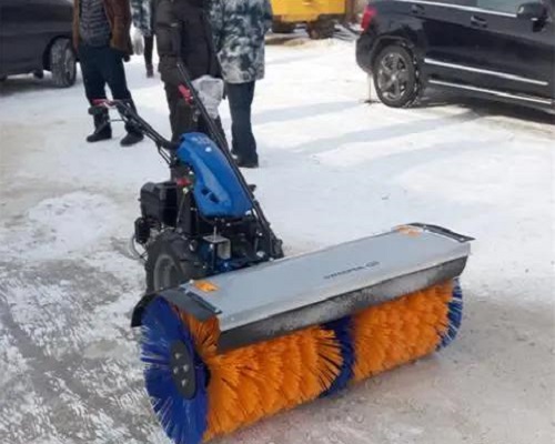 山东小型扫雪机与抛雪机的主要不同，干货！