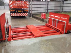 滚轴式洗轮机的基本构成