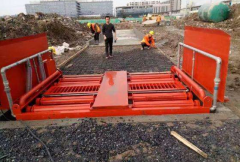 滚轴式洗轮机原理及工作流程